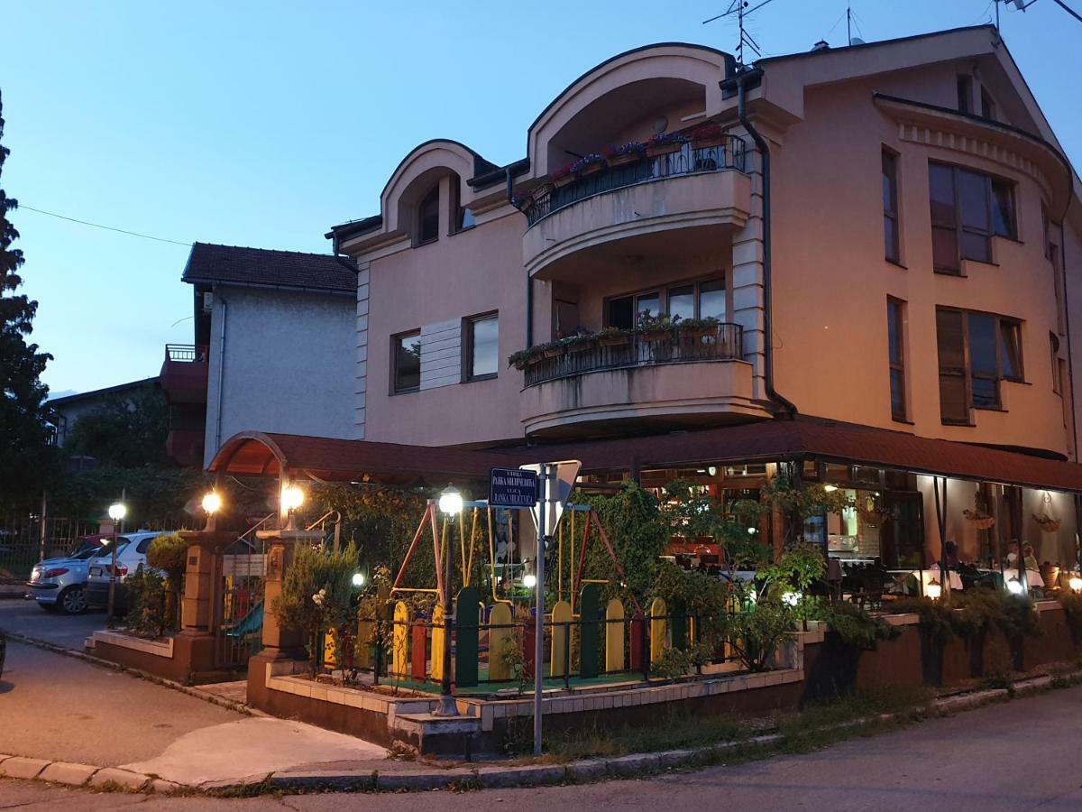 Green And Blue Apartments بانيا لوكا المظهر الخارجي الصورة